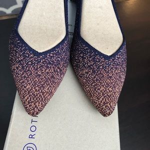 ❤️SOLD!❤️Rothys Midnight Metallic Point Flats NEW!